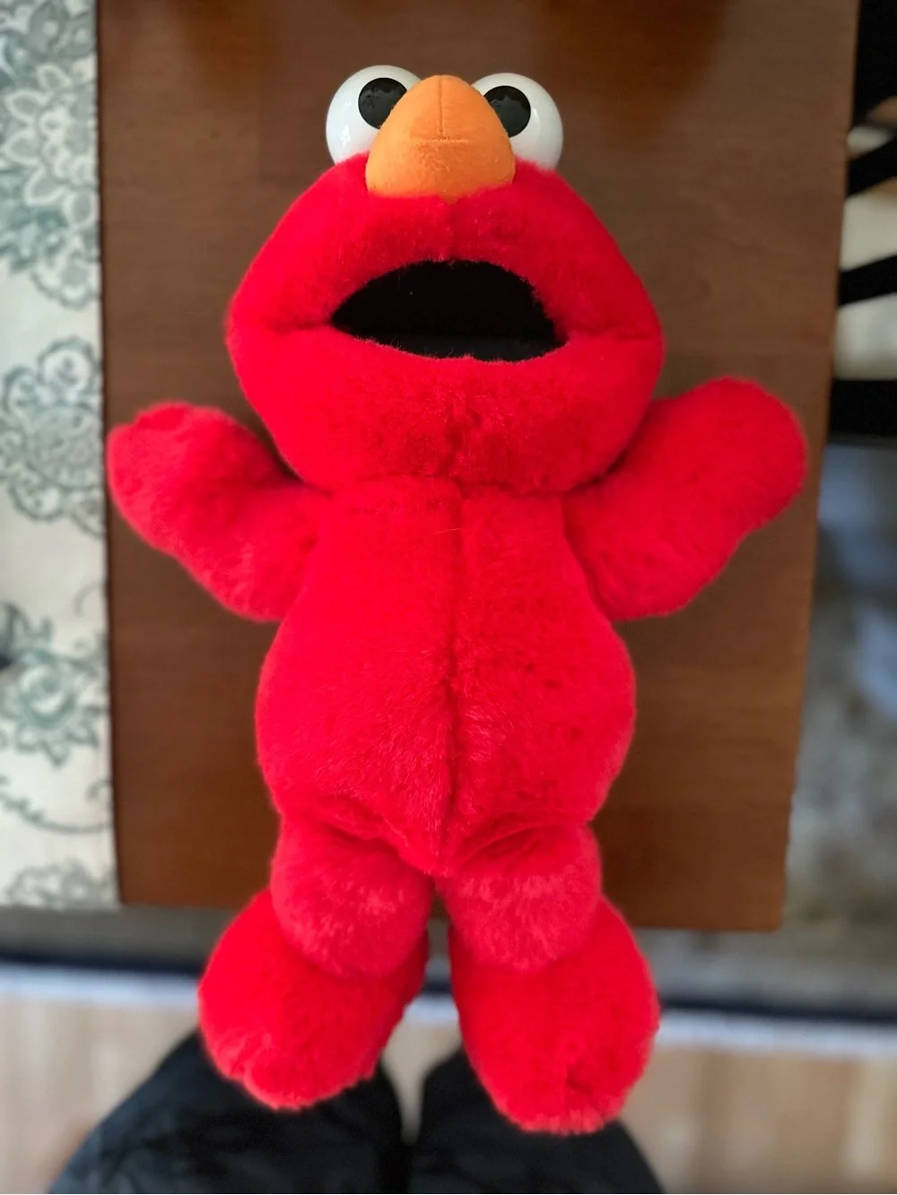Vintage Original Tyco Tickle Me Elmo stuffed plush toy.  Still laughs & talks